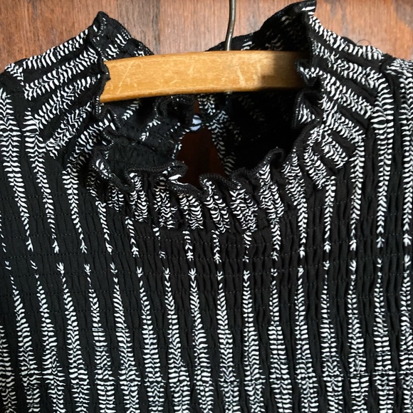 Very J Midi Dress - Picture 4 of 11